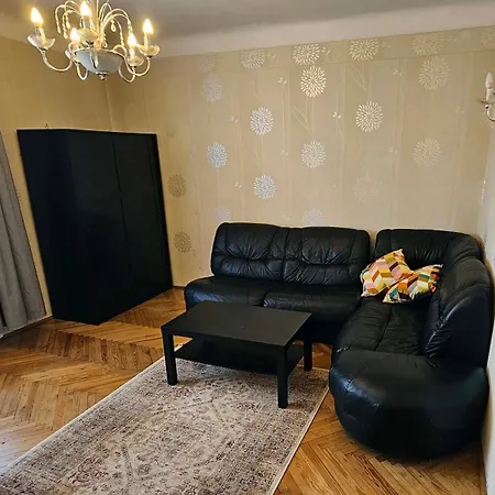 Centre 3-bedroom Comfort Apartment