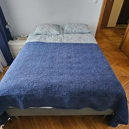 Apartment Centre 3-bedroom Comfort